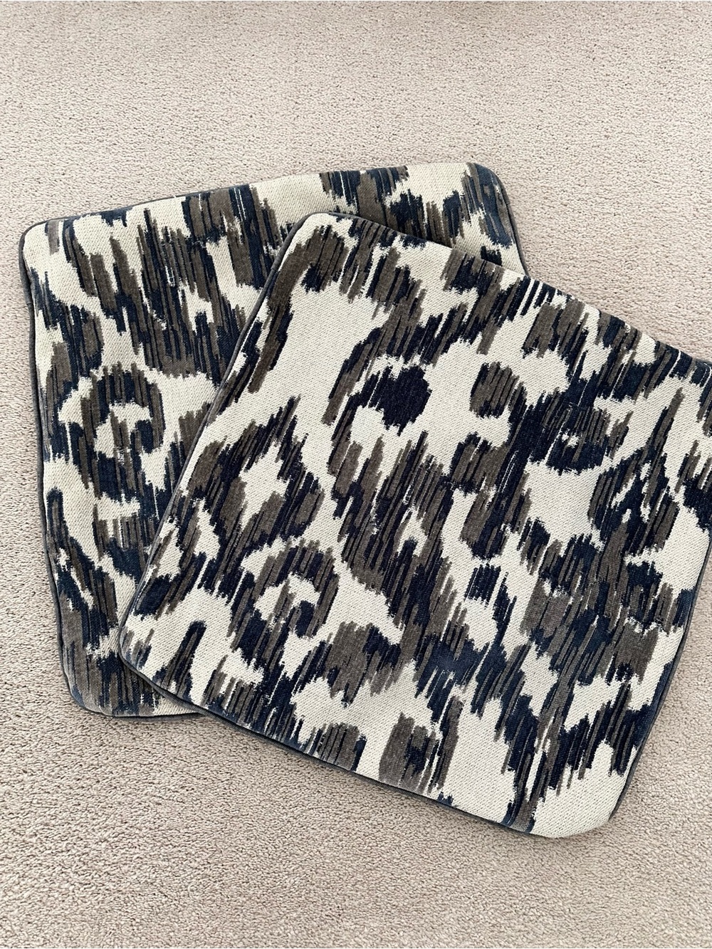Set of 2 Decorative Upholstery/Throw Pillow Covers in Cream Charcoal Grey & Navy